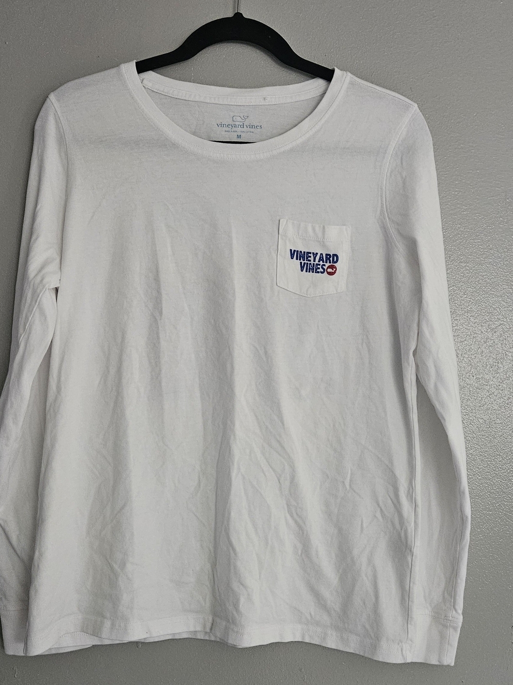 Vineyard Vines White Long-Sleeve Pocket Tee with Navy Logo